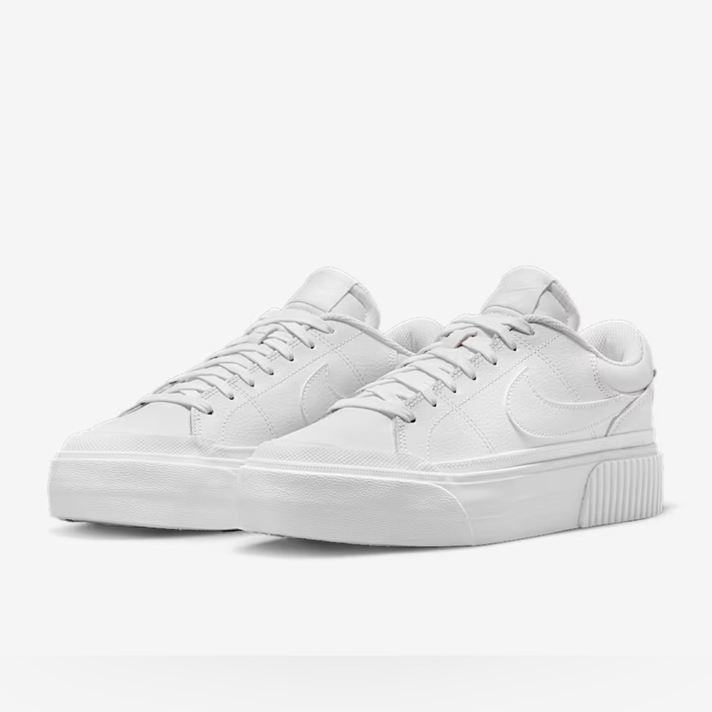 Women’s Nike Court Legacy Lift size 10